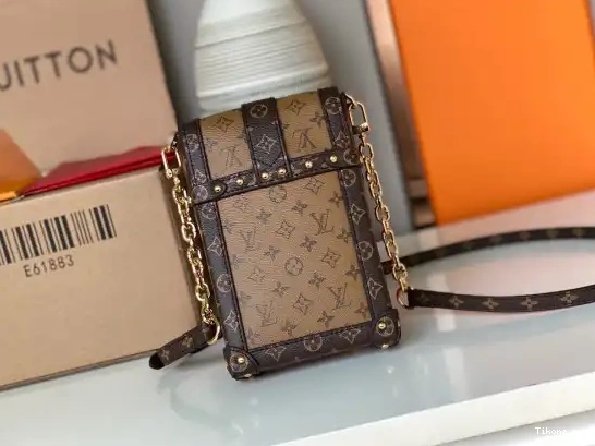 Affordable VERTICAL VUITTON TRUNK POCHETTE LOUIS 0501